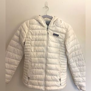 Patagonia W Down Sweater (Hooded)